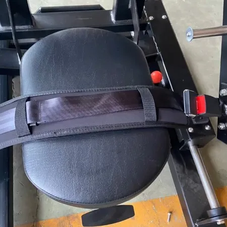Máquina de empuje de cadera para glúteos