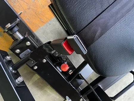 Distancia ajustable entre el cojín del asiento y el reposapiés